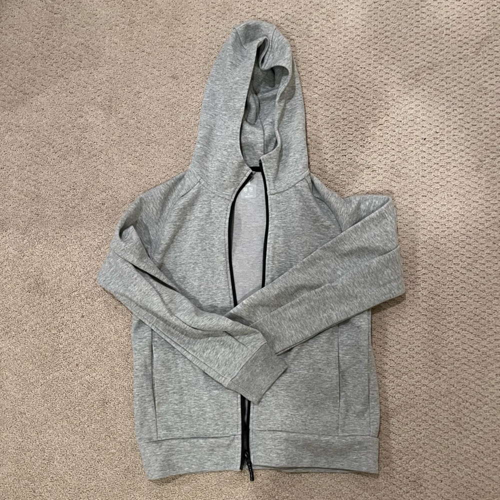 Uniqlo grey zip up